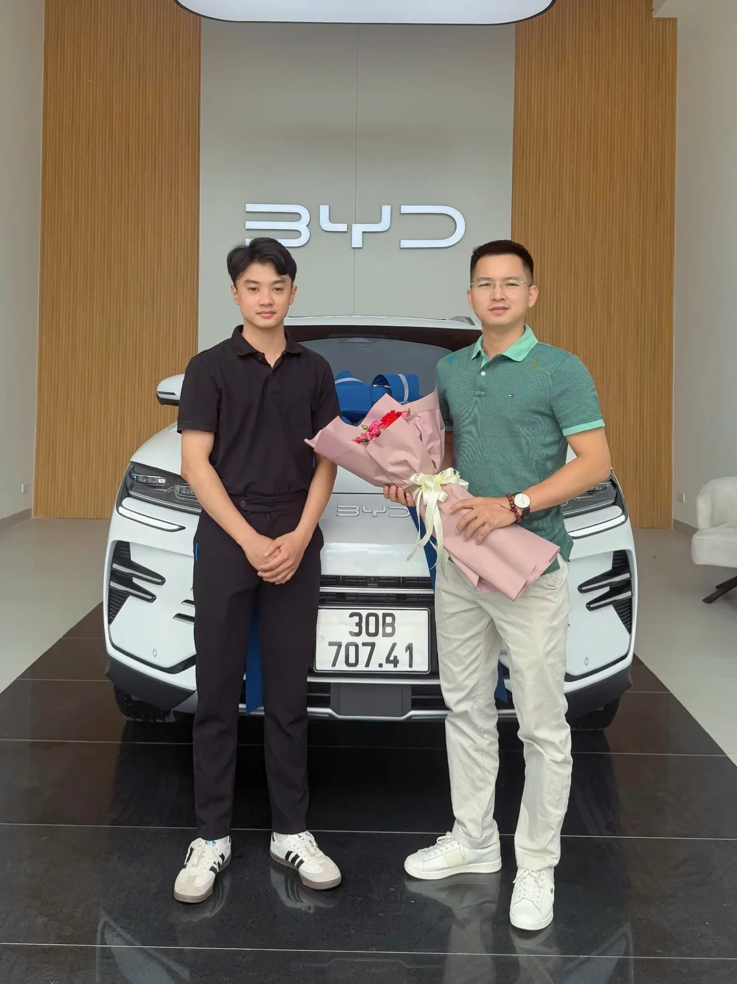 Anh giao xe BYD Khanh e1788579132321